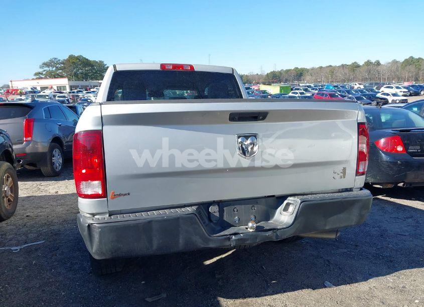 Photo 17 of 2018 Ram 1500 EXPRESS 4X2 5'7 BOX (VIN 3C6RR6KG2JG225759)