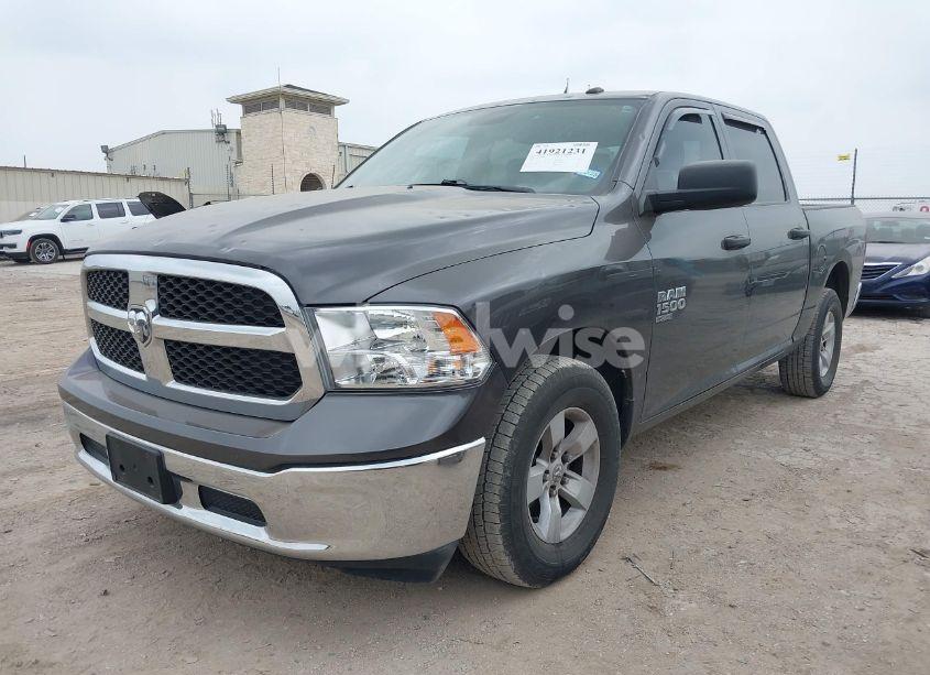 Photo 2 of 2022 Ram 1500 CLASSIC TRADESMAN 4X2 5'7 BOX (VIN 3C6RR6KG2NG205761)
