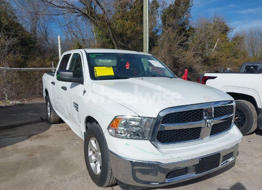 2022 Ram 1500 CLASSIC (VIN 3C6RR6KG9NG388334) main photo