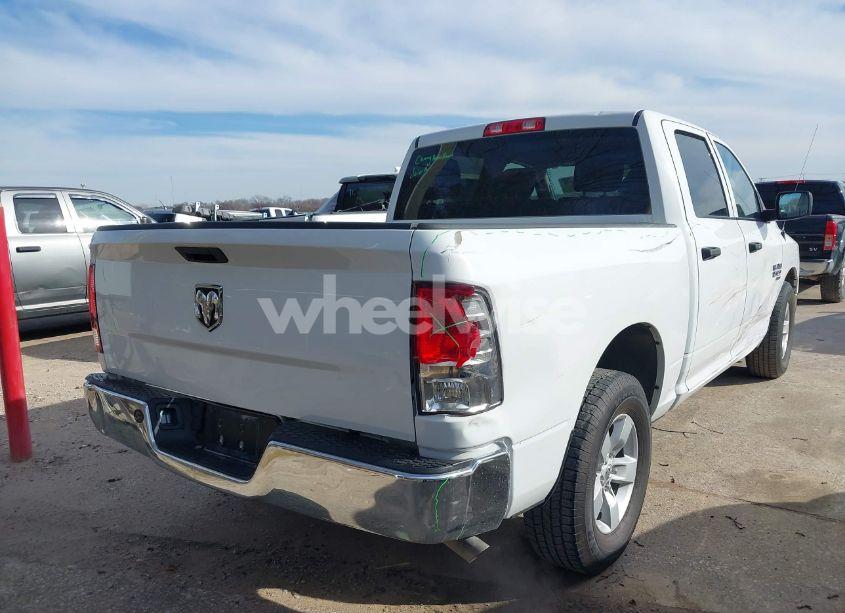 Photo 4 of 2022 Ram 1500 CLASSIC (VIN 3C6RR6KG9NG388334)