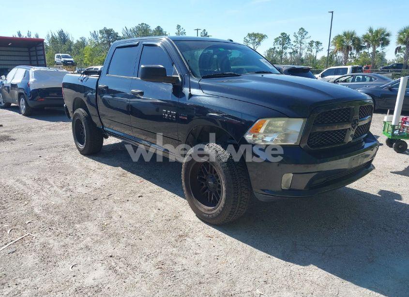 2016 Ram 1500 ST (VIN 3C6RR6KT0GG171576) main photo