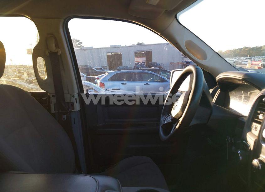 Photo 5 of 2016 Ram 1500 EXPRESS (VIN 3C6RR6KT3GG135719)