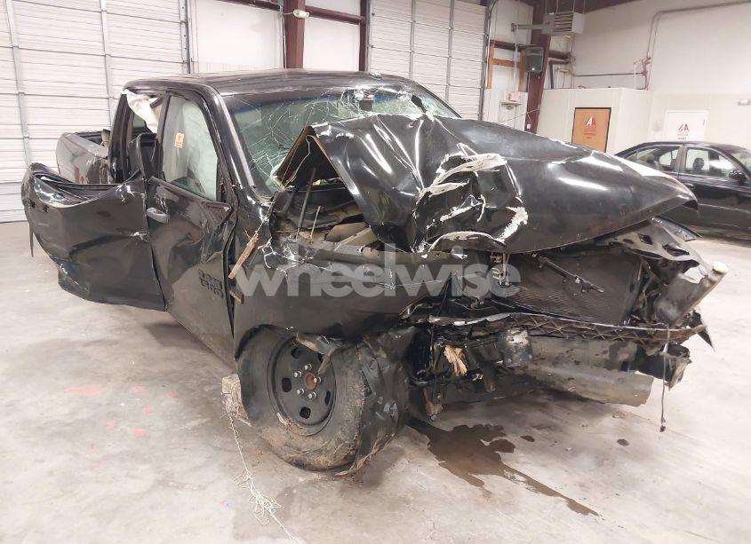 2016 Ram 1500 EXPRESS (VIN 3C6RR6KT3GG249798) main photo