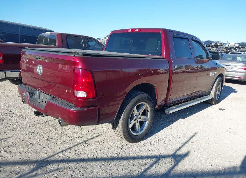 Photo 4 of 2017 Ram 1500 EXPRESS 4X2 5'7 BOX (VIN 3C6RR6KT5HG520829)