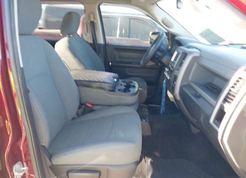 Photo 5 of 2017 Ram 1500 EXPRESS 4X2 5'7 BOX (VIN 3C6RR6KT5HG520829)