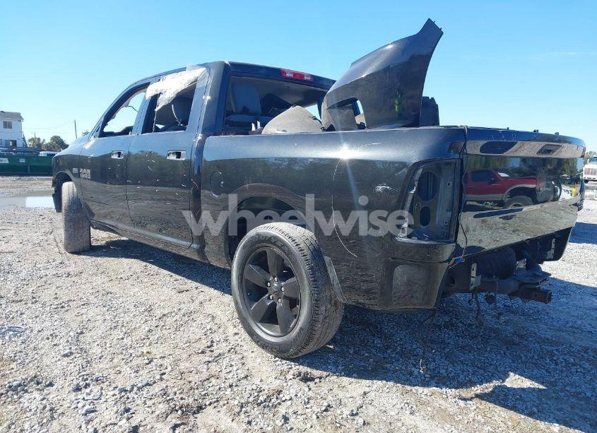 Photo 3 of 2018 Ram 1500 EXPRESS 4X2 5'7 BOX (VIN 3C6RR6KT5JG250524)