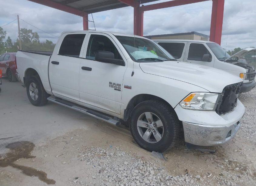 2020 Ram 1500 CLASSIC TRADESMAN 4X2 5'7 BOX (VIN 3C6RR6KT7LG127911) main photo