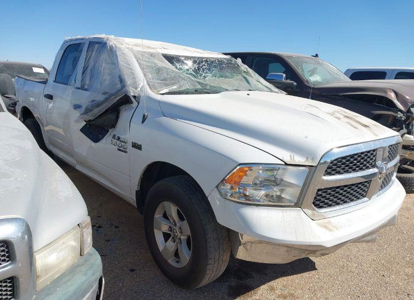 2020 Ram 1500 CLASSIC TRADESMAN 4X2 5'7 BOX (VIN 3C6RR6KT7LG290185) main photo