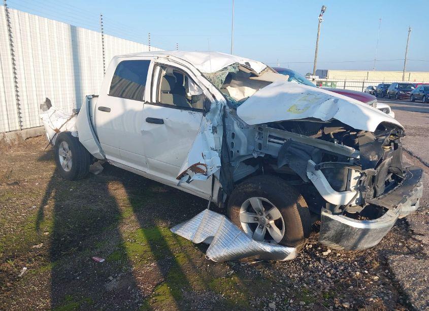 2018 Ram 1500 TRADESMAN 4X2 5'7 BOX (VIN 3C6RR6KT9JG252308) main photo