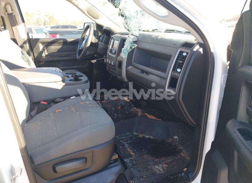 Photo 5 of 2020 Ram 1500 CLASSIC TRADESMAN 4X4 5'7 BOX (VIN 3C6RR7KG1LG134443)