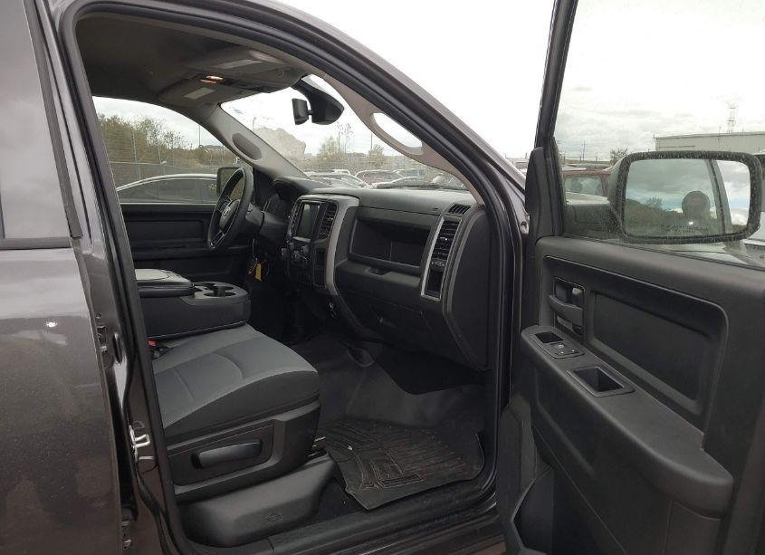 Photo 5 of 2023 Ram 1500 CLASSIC TRADESMAN 4X4 5'7 BOX (VIN 3C6RR7KG2PG649750)