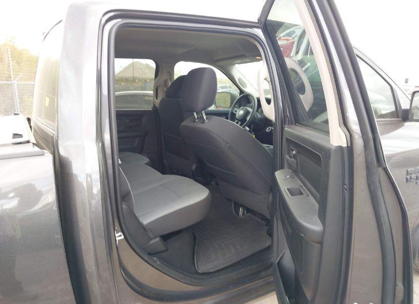 Photo 8 of 2023 Ram 1500 CLASSIC TRADESMAN 4X4 5'7 BOX (VIN 3C6RR7KG2PG649750)