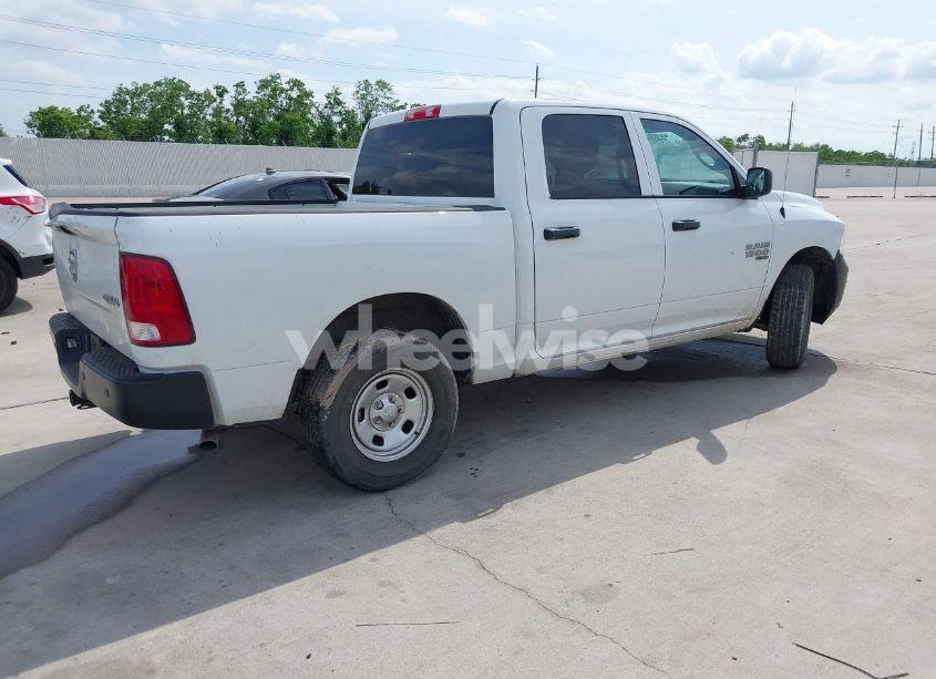 Photo 4 of 2022 Ram 1500 CLASSIC TRADESMAN 4X4 5'7 BOX (VIN 3C6RR7KG3NG301503)