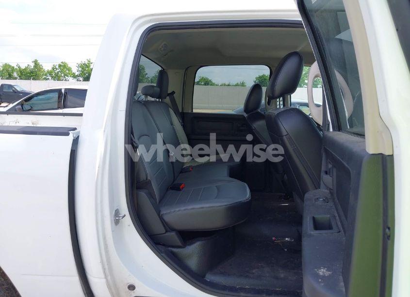 Photo 8 of 2022 Ram 1500 CLASSIC TRADESMAN 4X4 5'7 BOX (VIN 3C6RR7KG3NG301503)