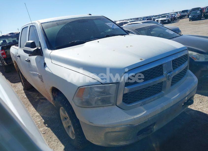 2022 Ram 1500 CLASSIC TRADESMAN 4X4 5'7 BOX (VIN 3C6RR7KG3NG413413) main photo