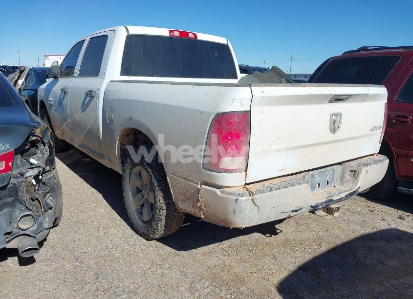 Photo 3 of 2022 Ram 1500 CLASSIC TRADESMAN 4X4 5'7 BOX (VIN 3C6RR7KG3NG413413)