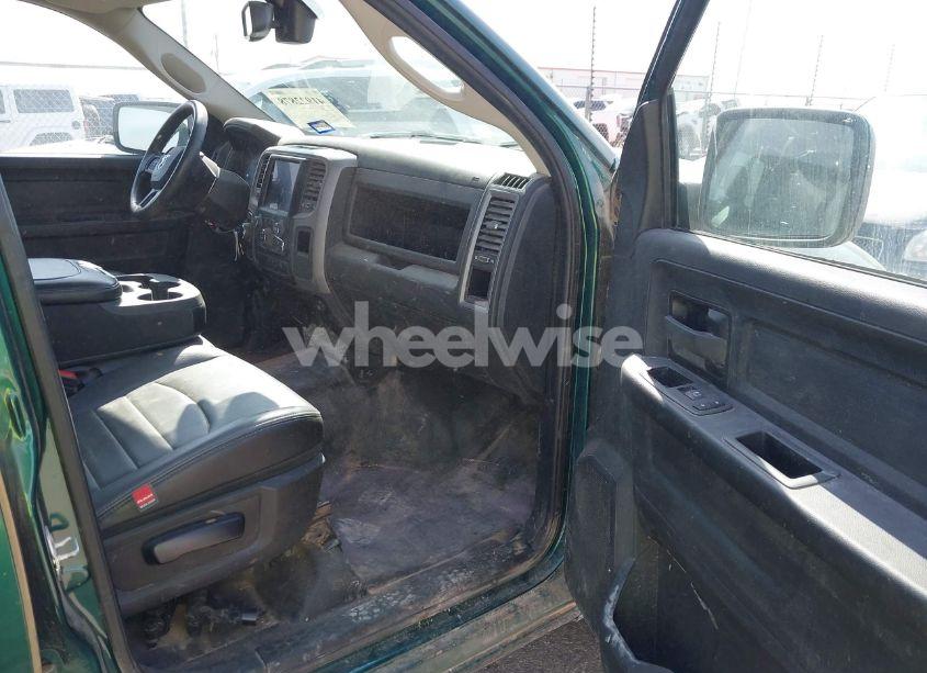 Photo 5 of 2022 Ram 1500 CLASSIC TRADESMAN 4X4 5'7 BOX (VIN 3C6RR7KG4NG224804)