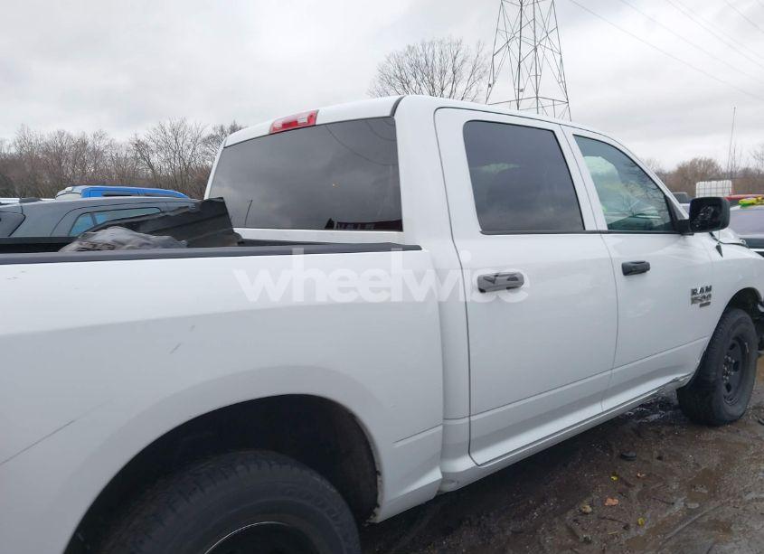Photo 14 of 2019 Ram 1500 CLASSIC TRADESMAN 4X4 5'7 BOX (VIN 3C6RR7KG6KG573295)