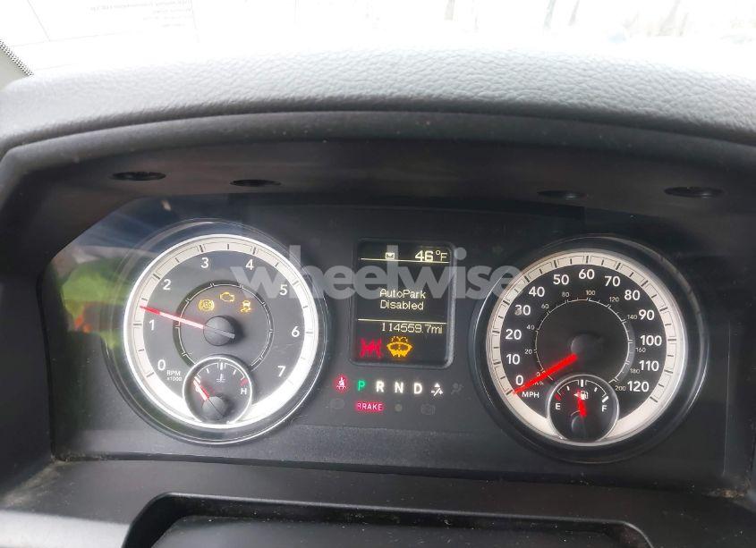 Photo 7 of 2019 Ram 1500 CLASSIC TRADESMAN 4X4 5'7 BOX (VIN 3C6RR7KG6KG573295)