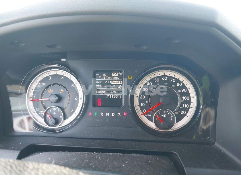 Photo 7 of 2018 Ram 1500 EXPRESS 4X4 5'7 BOX (VIN 3C6RR7KG7JG198449)