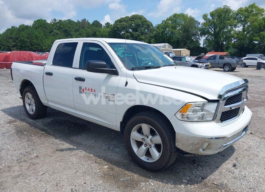 2022 Ram 1500 CLASSIC (VIN 3C6RR7KGXNG173471) main photo