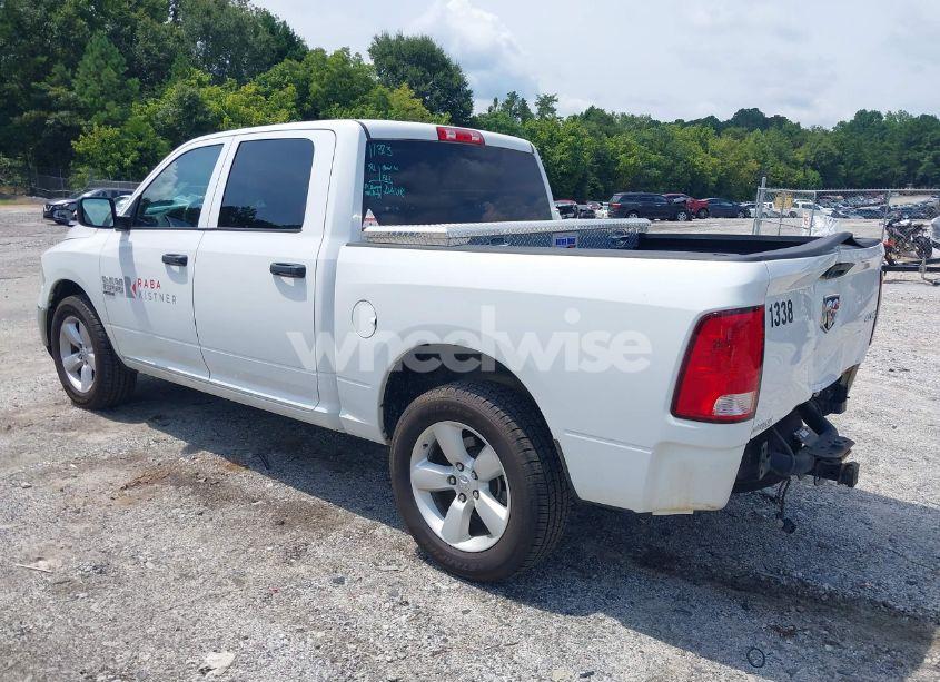 Photo 3 of 2022 Ram 1500 CLASSIC (VIN 3C6RR7KGXNG173471)