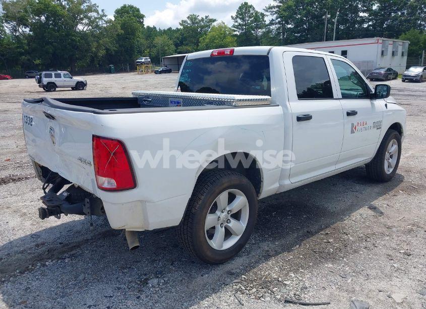 Photo 4 of 2022 Ram 1500 CLASSIC (VIN 3C6RR7KGXNG173471)