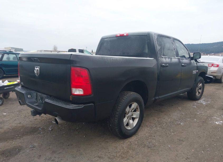 Photo 4 of 2017 Ram 1500 EXPRESS 4X4 5'7 BOX (VIN 3C6RR7KT0HG696208)