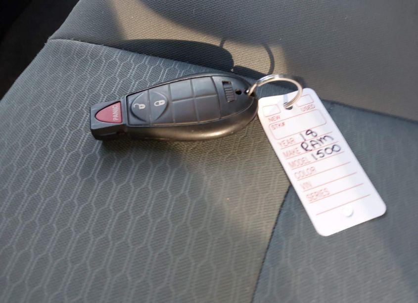 Photo 11 of 2018 Ram 1500 EXPRESS 4X4 5'7 BOX (VIN 3C6RR7KT0JG122892)