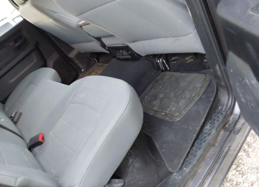 Photo 8 of 2018 Ram 1500 EXPRESS 4X4 5'7 BOX (VIN 3C6RR7KT0JG122892)