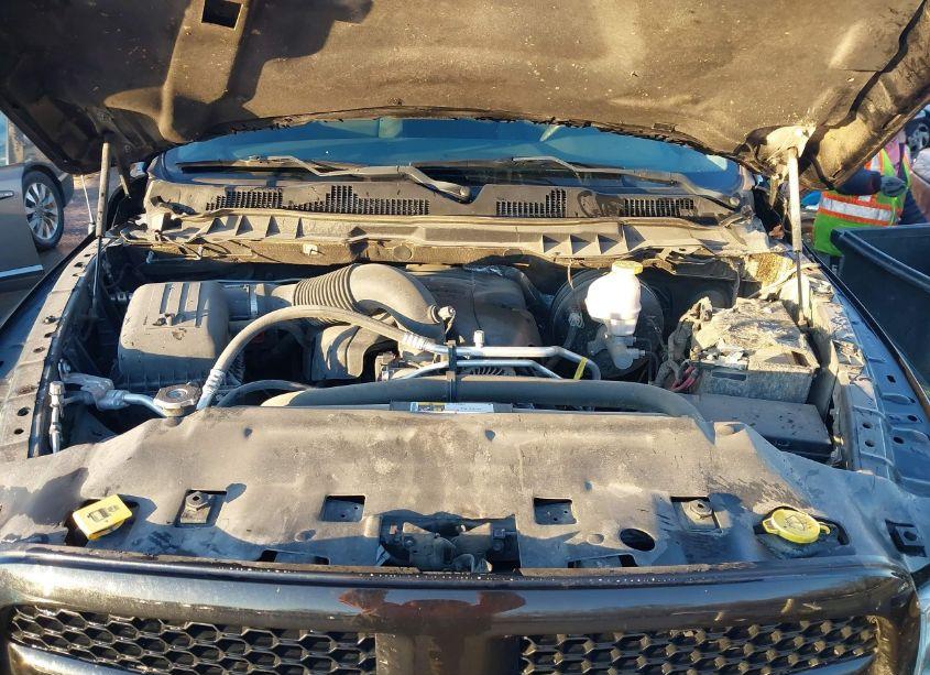 Photo 10 of 2018 Ram 1500 EXPRESS 4X4 5'7 BOX (VIN 3C6RR7KT0JG197771)