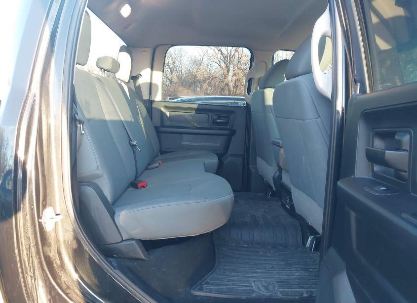 Photo 8 of 2018 Ram 1500 EXPRESS 4X4 5'7 BOX (VIN 3C6RR7KT0JG197771)