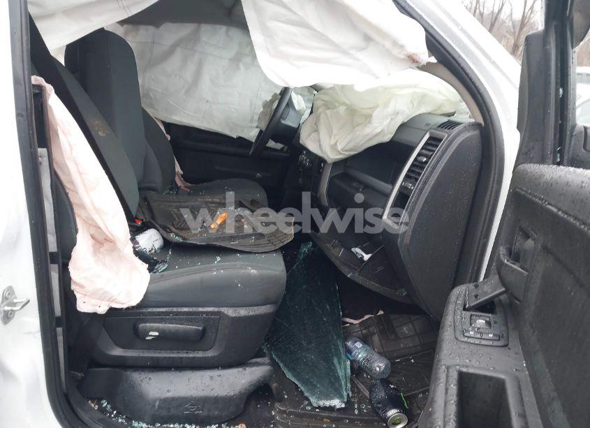 Photo 5 of 2018 Ram 1500 EXPRESS 4X4 5'7 BOX (VIN 3C6RR7KT0JG214424)