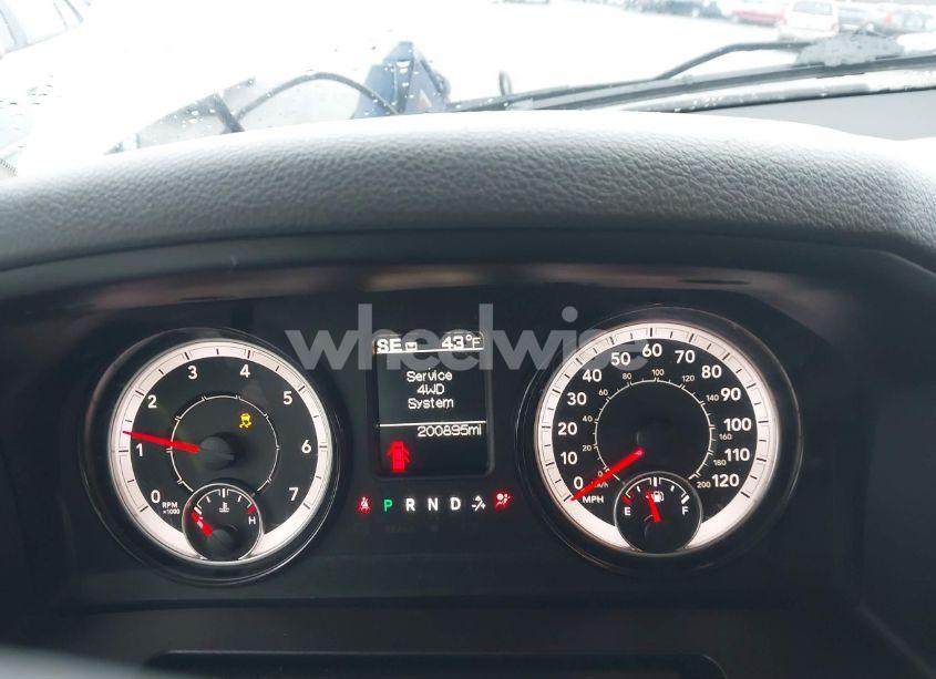 Photo 7 of 2018 Ram 1500 EXPRESS 4X4 5'7 BOX (VIN 3C6RR7KT0JG214424)