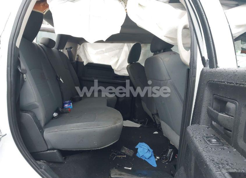 Photo 8 of 2018 Ram 1500 EXPRESS 4X4 5'7 BOX (VIN 3C6RR7KT0JG214424)