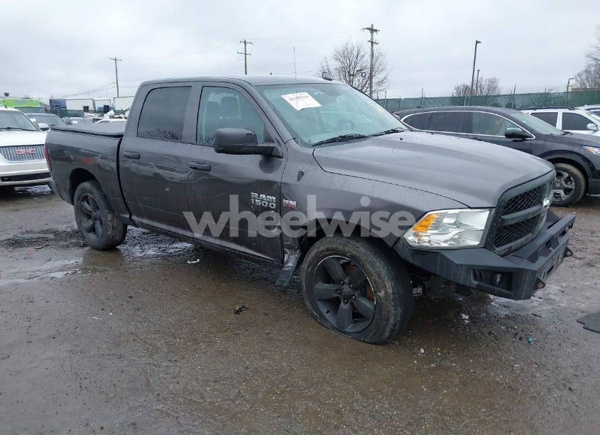 2015 Ram 1500 EXPRESS (VIN 3C6RR7KT1FG699891) main photo