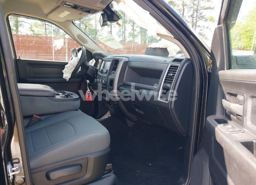 Photo 5 of 2016 Ram 1500 EXPRESS (VIN 3C6RR7KT1GG228714)