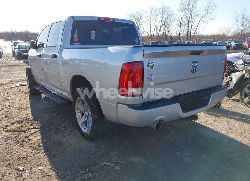 Photo 3 of 2017 Ram 1500 EXPRESS 4X4 5'7 BOX (VIN 3C6RR7KT1HG793157)