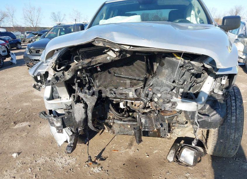 Photo 6 of 2017 Ram 1500 EXPRESS 4X4 5'7 BOX (VIN 3C6RR7KT1HG793157)