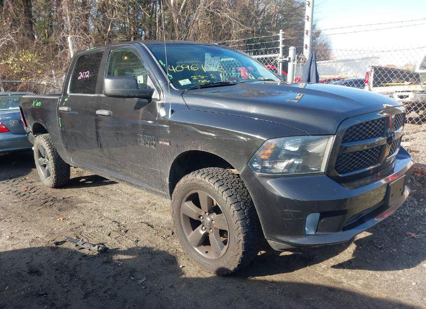 2016 Ram 1500 EXPRESS (VIN 3C6RR7KT2GG169298) main photo