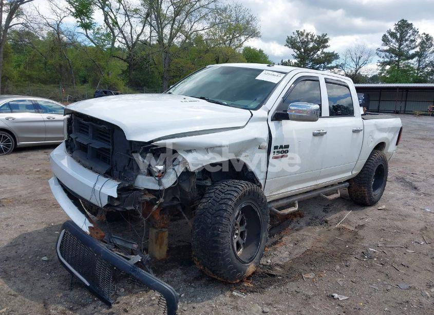 Photo 2 of 2016 Ram 1500 EXPRESS (VIN 3C6RR7KT2GG296147)