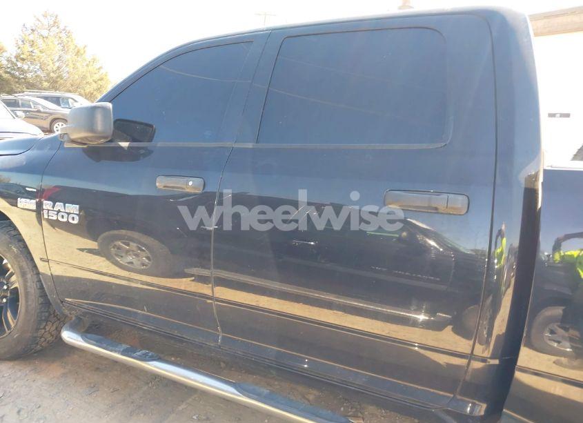 Photo 14 of 2017 Ram 1500 EXPRESS 4X4 5'7 BOX (VIN 3C6RR7KT2HG548853)