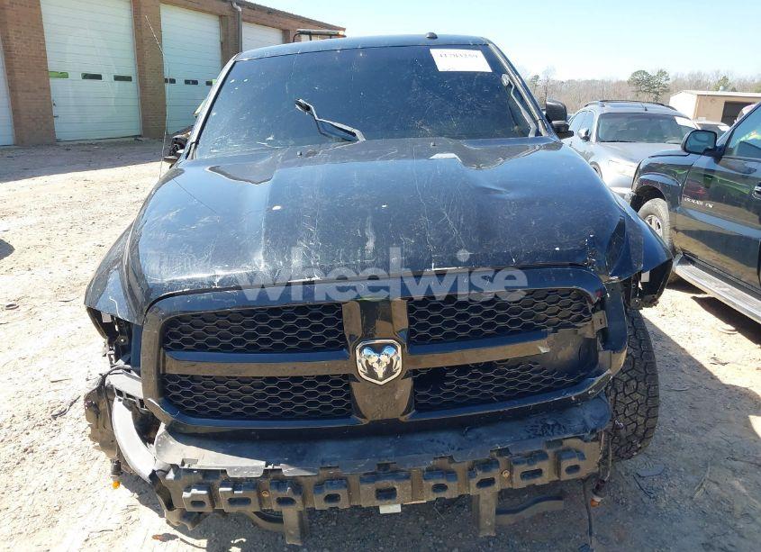 Photo 6 of 2017 Ram 1500 EXPRESS 4X4 5'7 BOX (VIN 3C6RR7KT2HG548853)