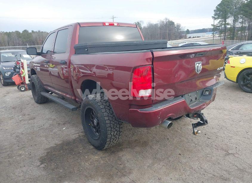 Photo 3 of 2017 Ram 1500 EXPRESS 4X4 5'7 BOX (VIN 3C6RR7KT2HG618562)