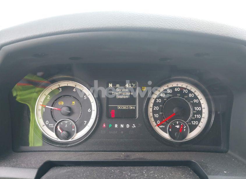 Photo 7 of 2017 Ram 1500 EXPRESS 4X4 5'7 BOX (VIN 3C6RR7KT2HG618562)