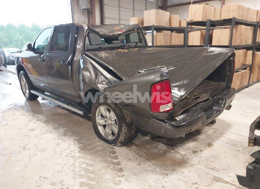 Photo 3 of 2017 Ram 1500 EXPRESS 4X4 5'7 BOX (VIN 3C6RR7KT3HG765599)