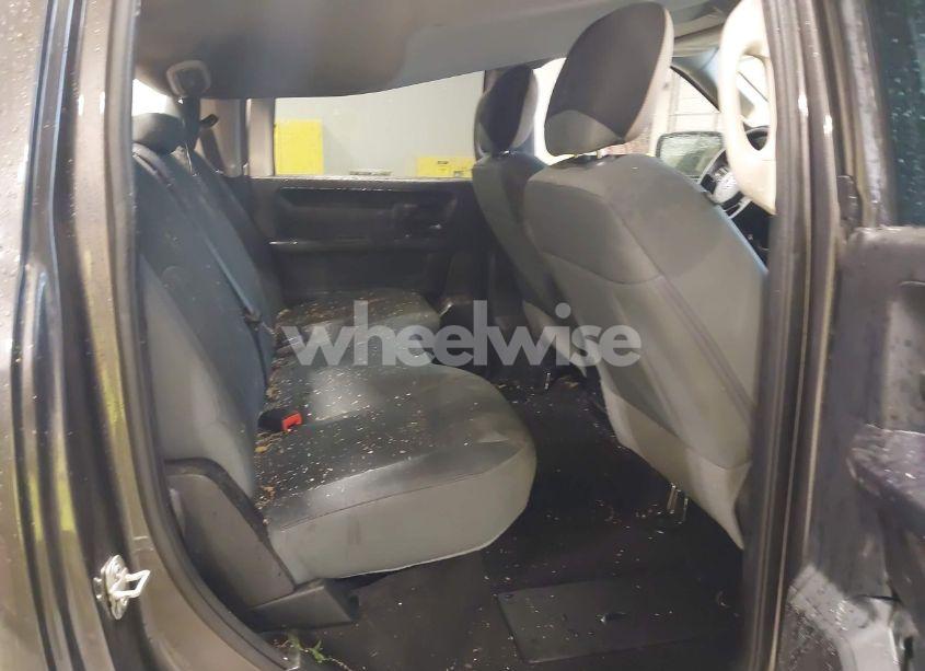 Photo 8 of 2017 Ram 1500 EXPRESS 4X4 5'7 BOX (VIN 3C6RR7KT3HG765599)