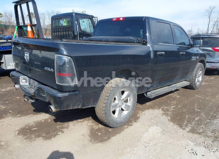 Photo 4 of 2017 Ram 1500 EXPRESS 4X4 5'7 BOX (VIN 3C6RR7KT3HG769927)