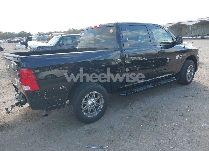 Photo 4 of 2020 Ram 1500 CLASSIC TRADESMAN 4X4 5'7 BOX (VIN 3C6RR7KT3LG132027)