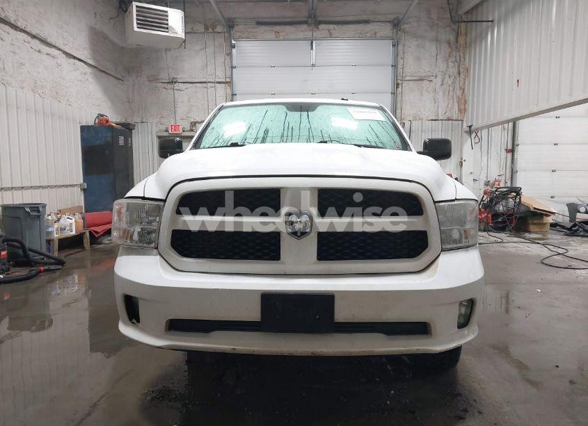 Photo 13 of 2020 Ram 1500 CLASSIC EXPRESS 4X4 5'7 BOX (VIN 3C6RR7KT3LG242477)